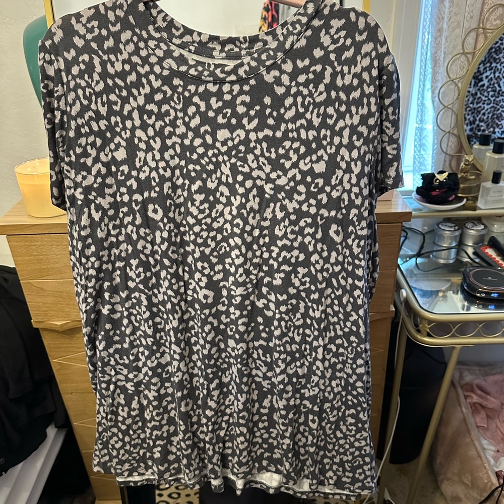 Plus size leopard t shirt